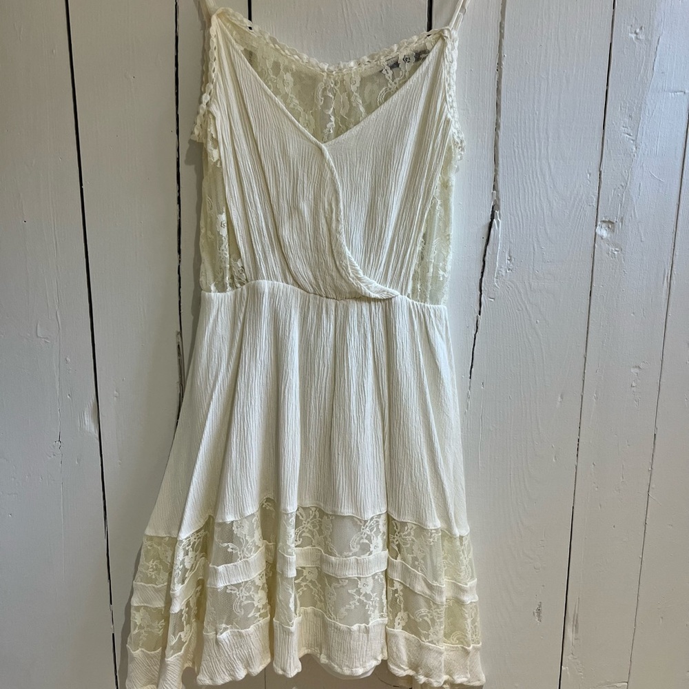 Super cute and comfy white lace dress